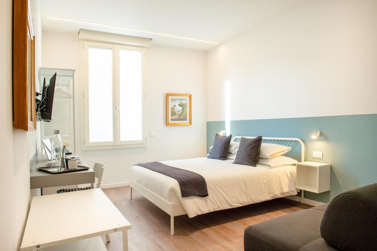 Smart & Urban Suites - Corso51 Rimini Luaran gambar